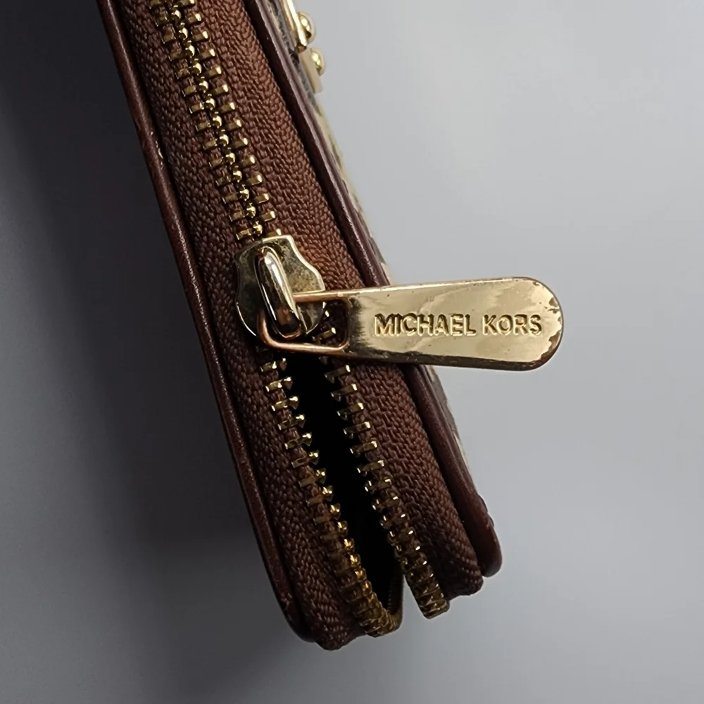 🚫SOLD🚫 MK Michael Kors Continental Signature Fabric Logo Wallet Zip Around - Picture 8 of 11